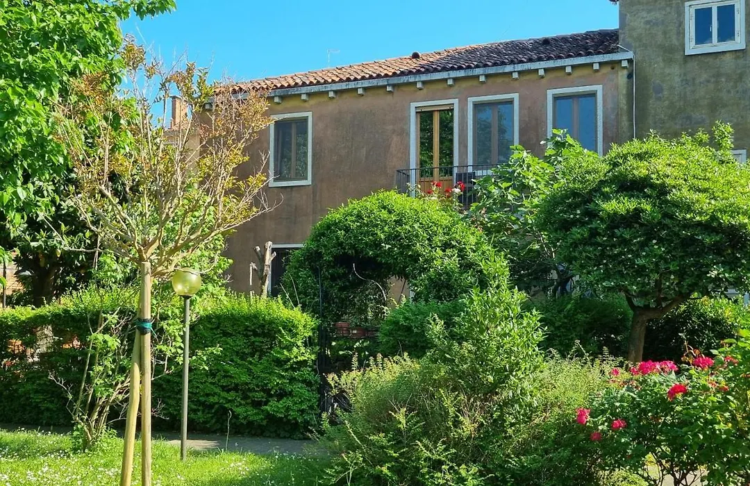 Angela Di Venezia House-1
