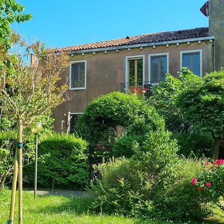 Angela di Venezia House-2